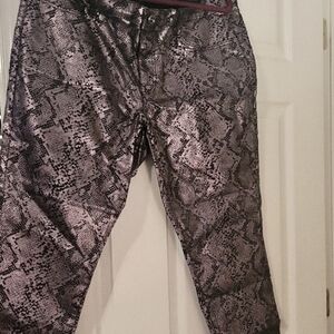 NWOT DG2 Women's Faux Snakeskin Print Metallic  Pants